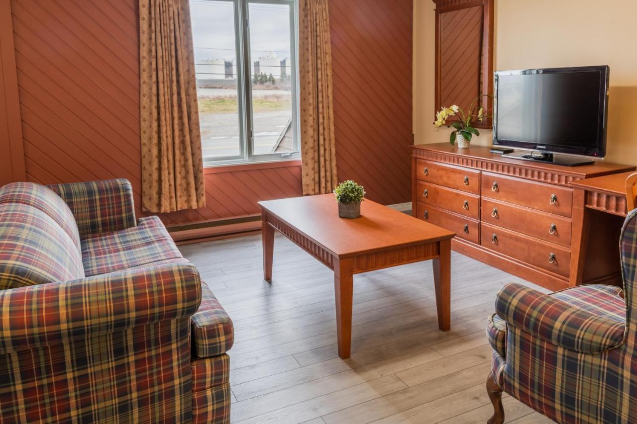Hotel Motel La Vigie Matane Exterior photo